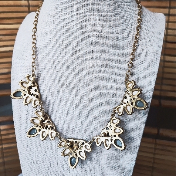 J. Crew Statement Gold Tone Iridescent Gold Stones Gray and White Necklace - Picture 3 of 10